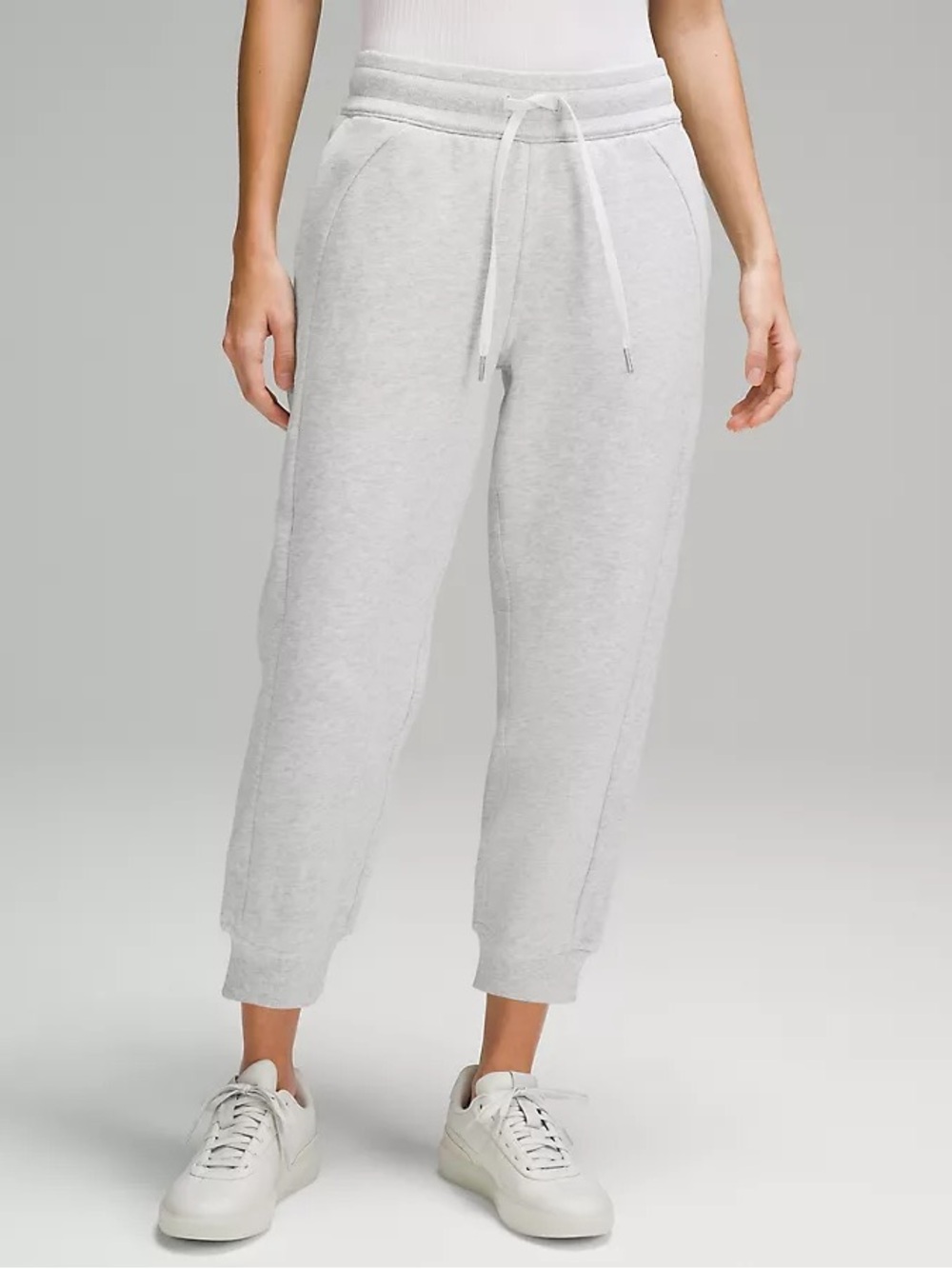 Lululemon Scuba High-Rise Jogger